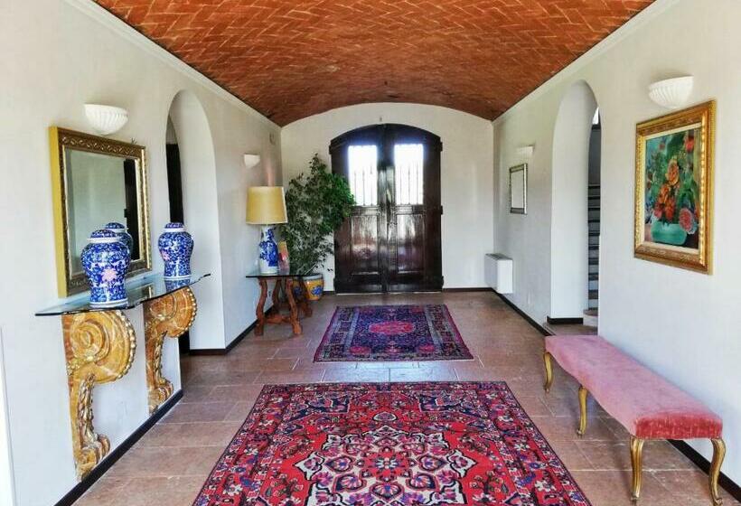 Отель Villa Montanarini