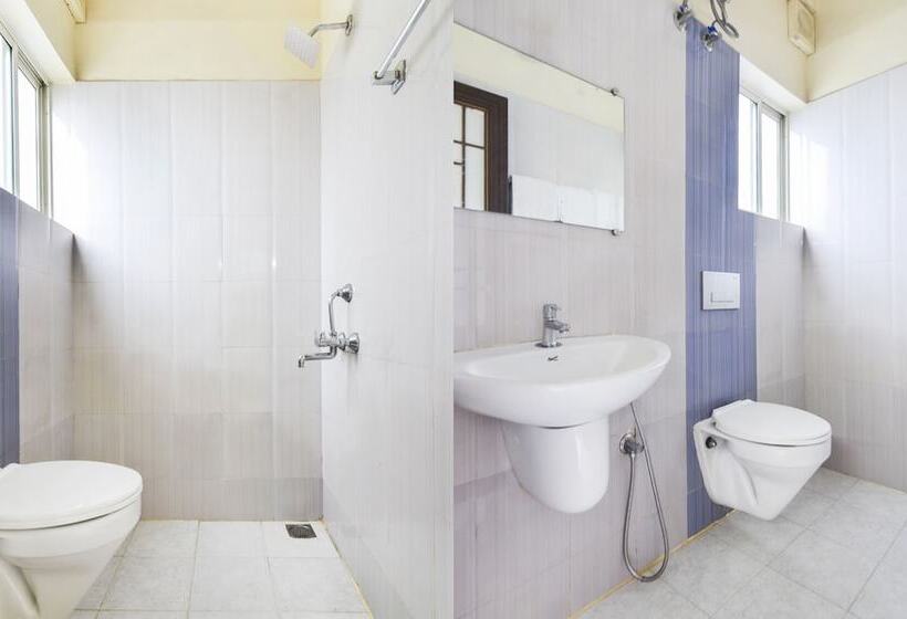 Itsy Hotels Platinum Inn