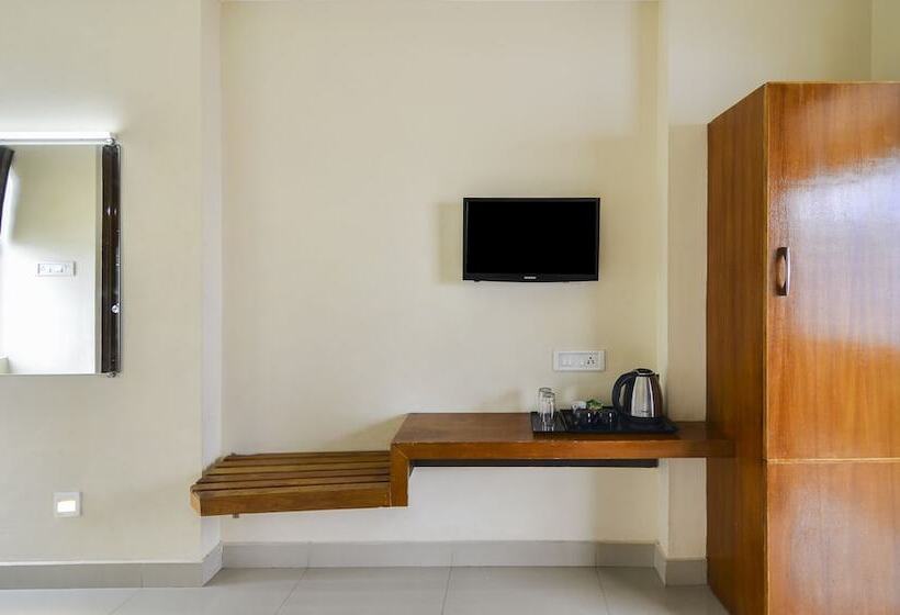 Itsy Hotels Platinum Inn