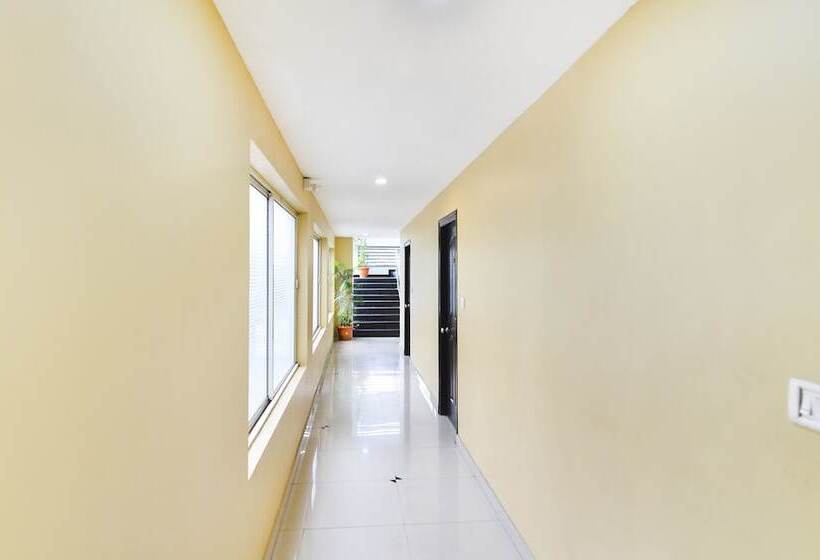 Itsy Hotels Platinum Inn