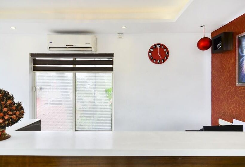 Itsy Hotels Platinum Inn