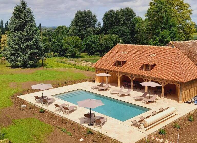 膳宿费 Chateau De Hiéville