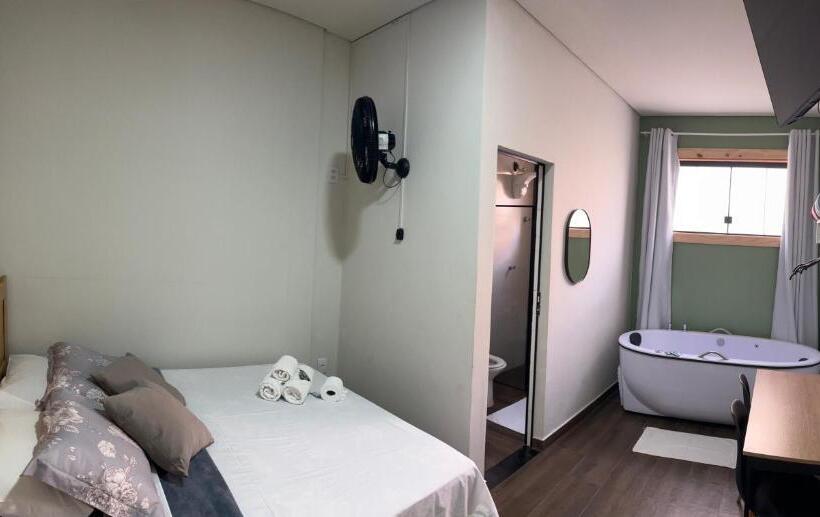 膳宿费 Chão Mineiro