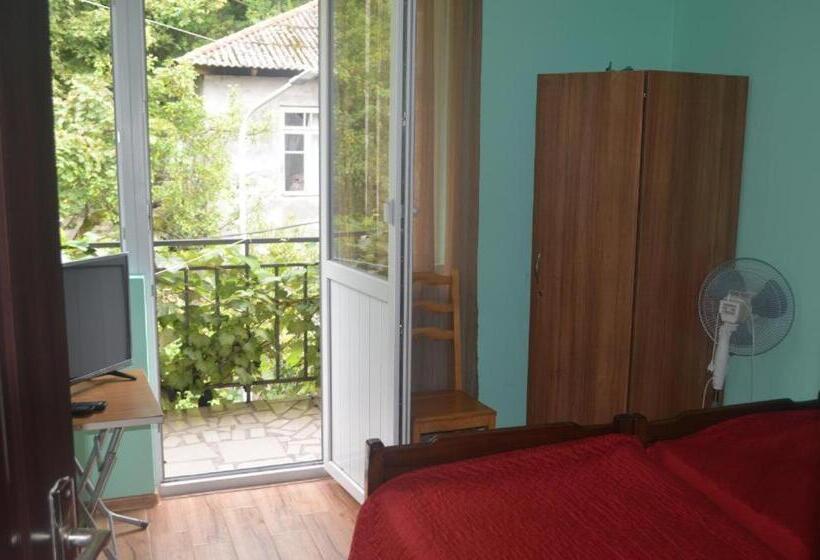 پانسیون Guest House Polaris