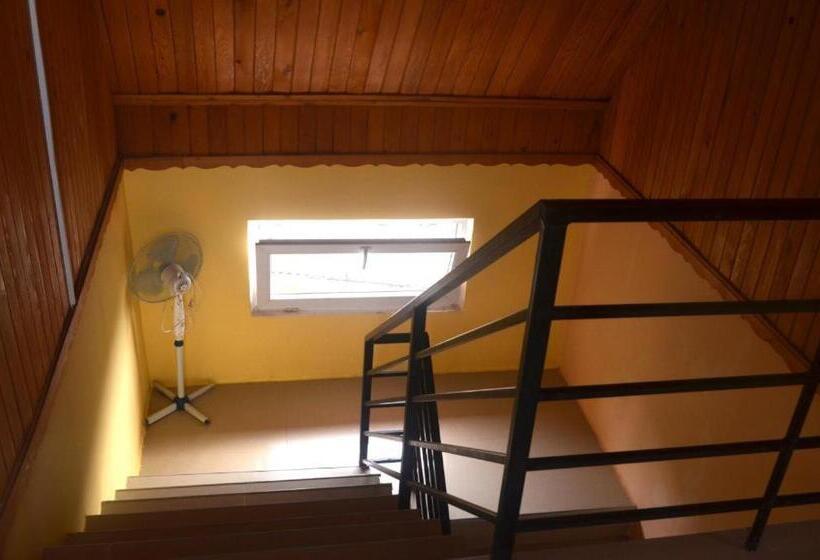 پانسیون Guest House Polaris