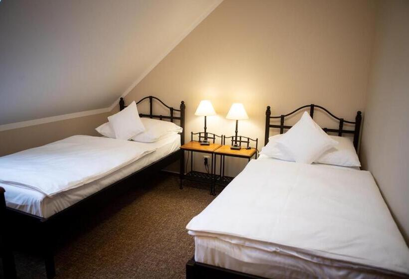 ペンション Penzion Dašické Sklepy