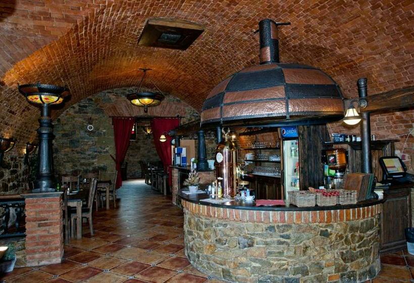 ペンション Penzion Dašické Sklepy