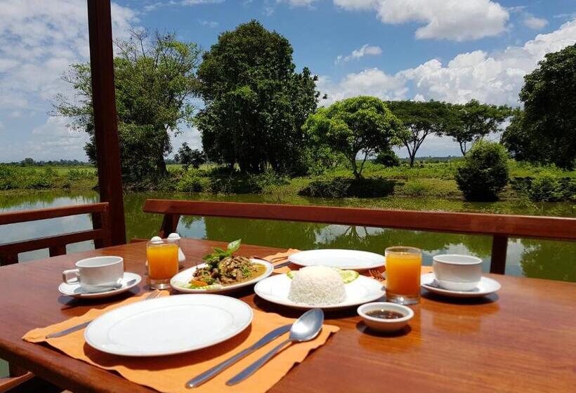 אתר נופש Kingfisher Ecolodge