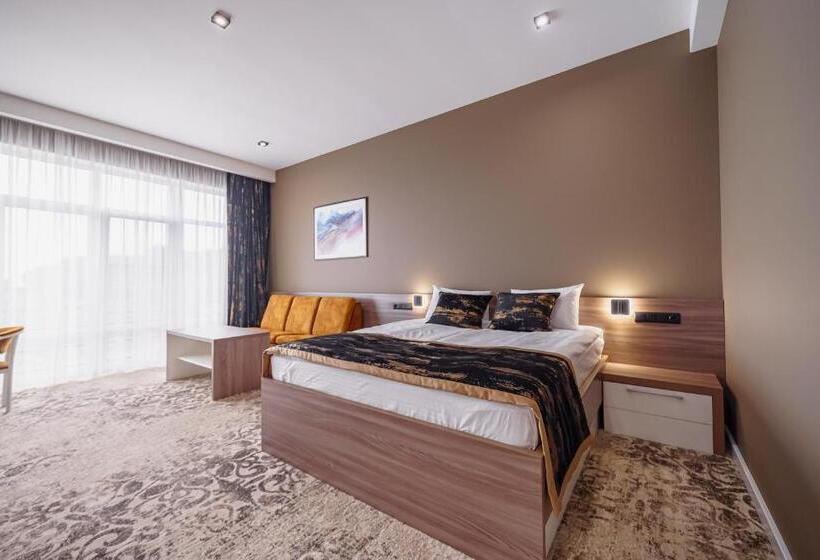 Rudison Hotel & Restaurant