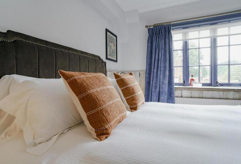 ユースホステル Bel And The Dragon At Red Lion Wendover