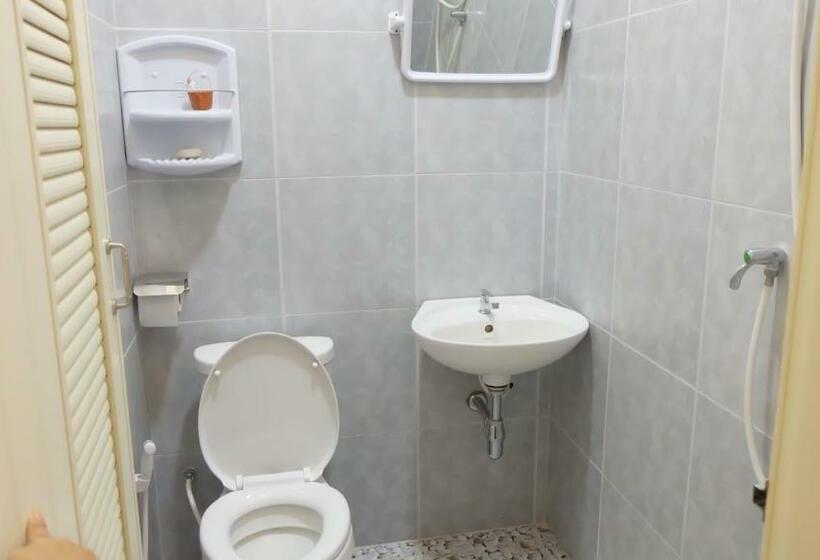 הוסטל Benya Guest House