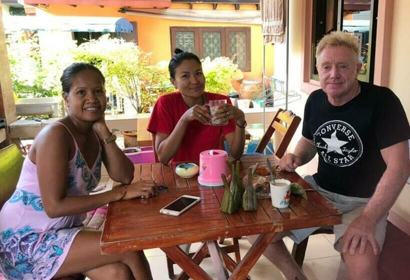 הוסטל Benya Guest House