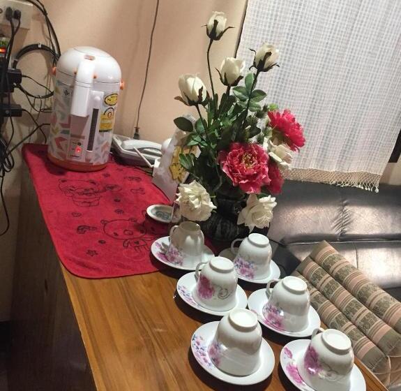 הוסטל Benya Guest House