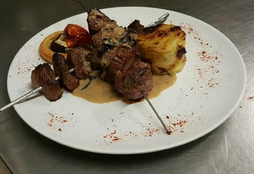 הוסטל L'auberge De Teissières