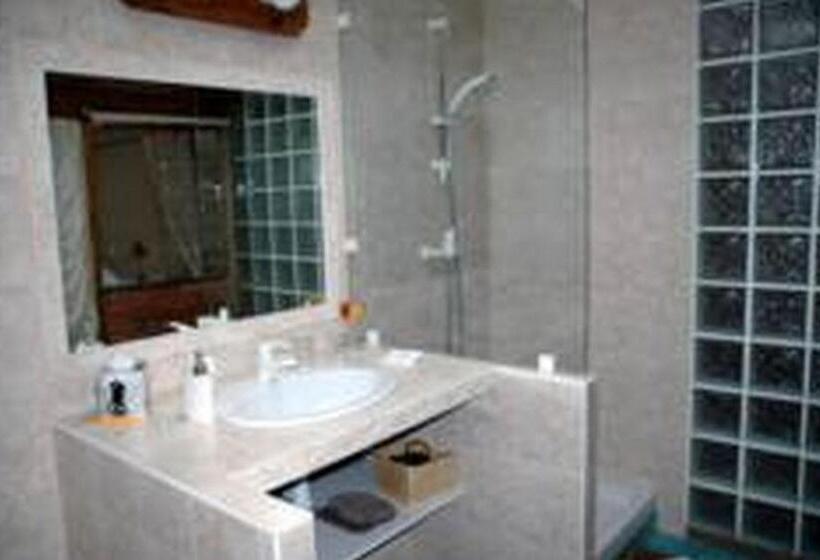 ベッドアンドブレックファースト Chambres D Hotes Les Douves