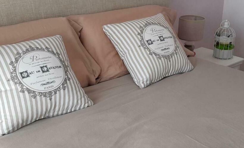 Bed and Breakfast La Villanelle Maison D Hôtes