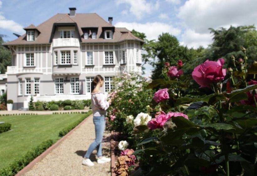 Bed and Breakfast Le Chateau De Fresnoy En Gohelle
