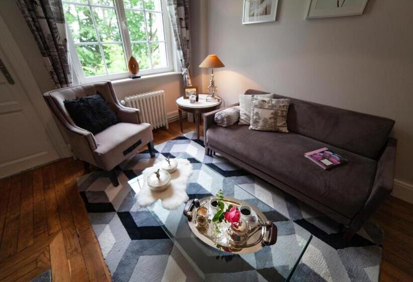 Bed and Breakfast Le Chateau De Fresnoy En Gohelle