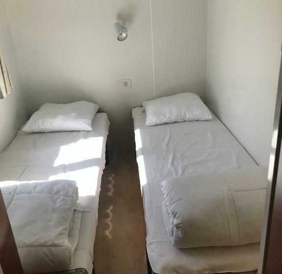 ベッドアンドブレックファースト Le Clos De Banes