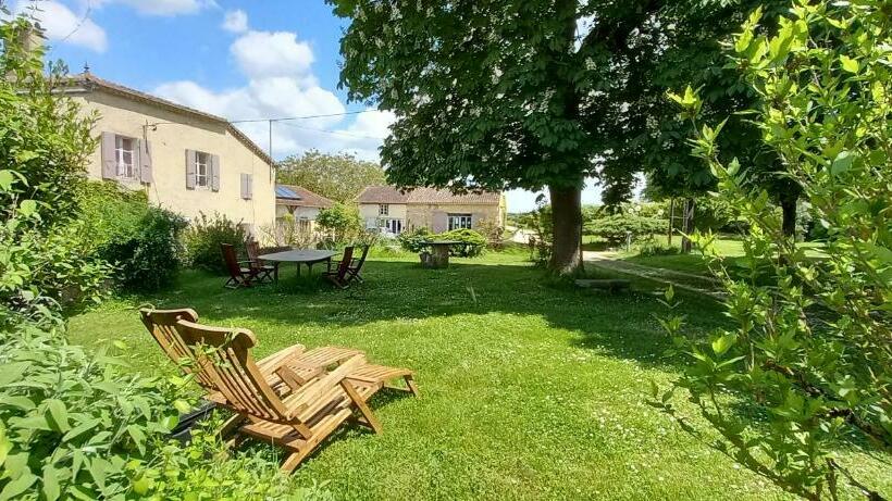 민박 Maison D'hôtes Le Hour