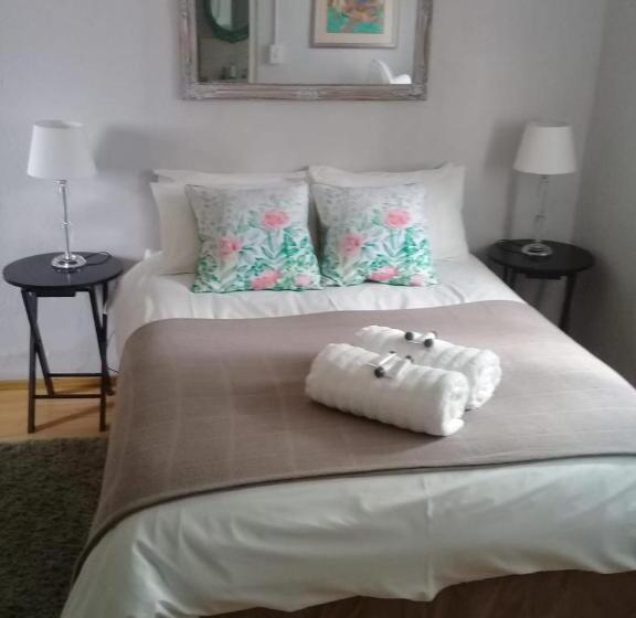 Carmel Villa B&b Or Self Catering