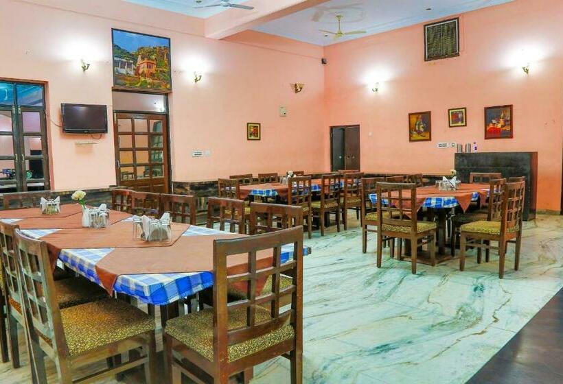 Gulmohar Sariska Resort