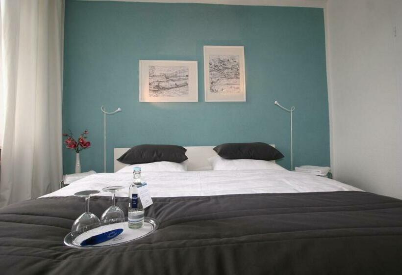 Отель Am Goetheberg