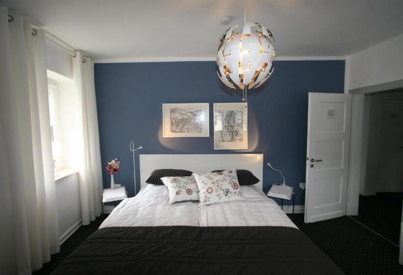 Отель Am Goetheberg