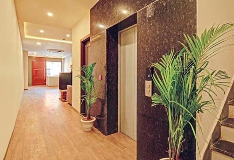 Fabhotel Indian Tulip