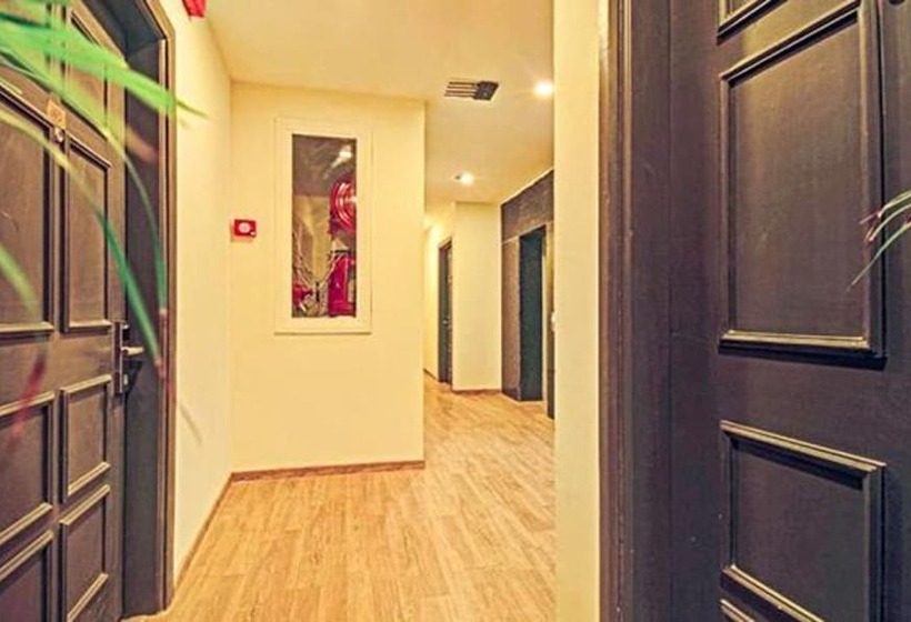 Fabhotel Indian Tulip