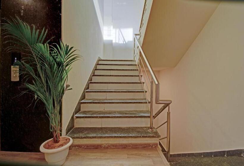 Fabhotel Indian Tulip