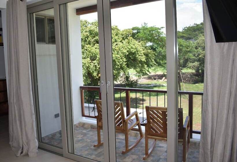 Отель Gran Pacifica Beach Resort & Homes