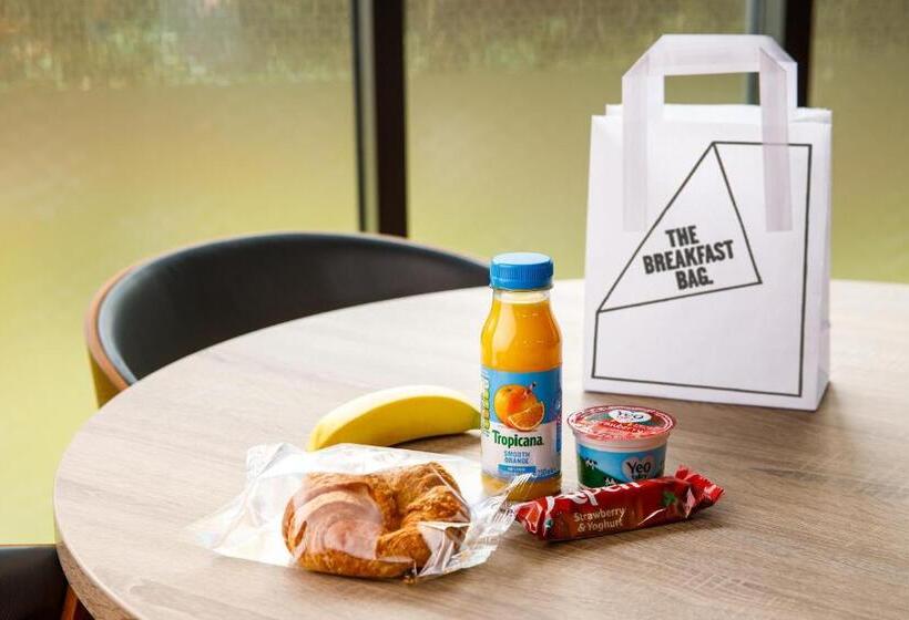 فندق Ibis Budget Portishead Marina