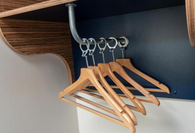 فندق Ibis Budget Portishead Marina