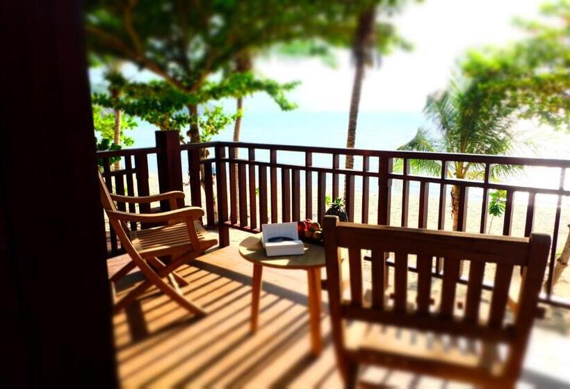 בית מלון כפרי Koh Ma Beach Resort   Sha Extra Plus