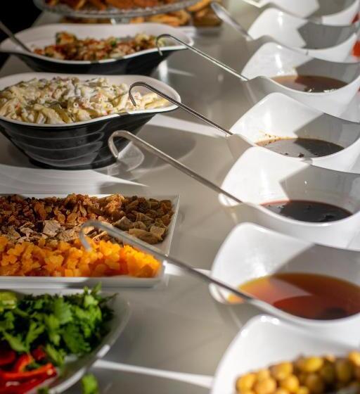 هتل Marinn Deluxe