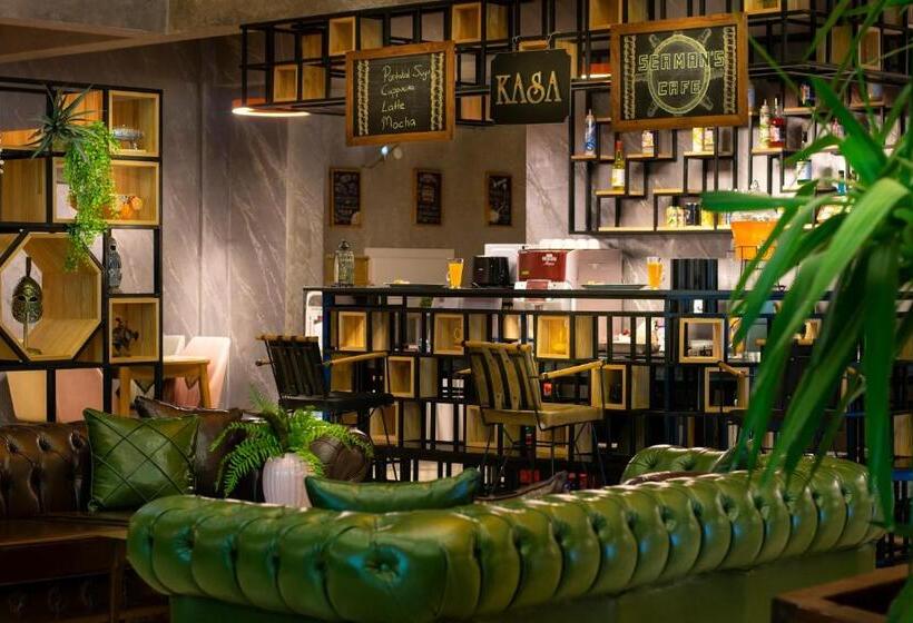 هتل Marinn Deluxe