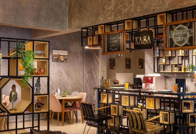 هتل Marinn Deluxe