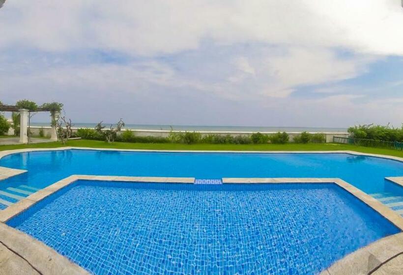 Отель Neemrana S   Bungalow On The Beach