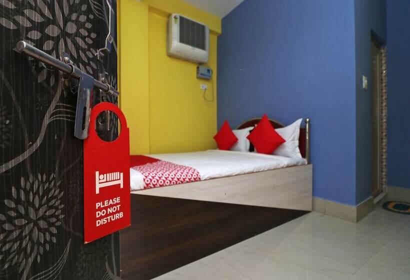 בית מלון כפרי Oyo 16609 Trinayani Guest House