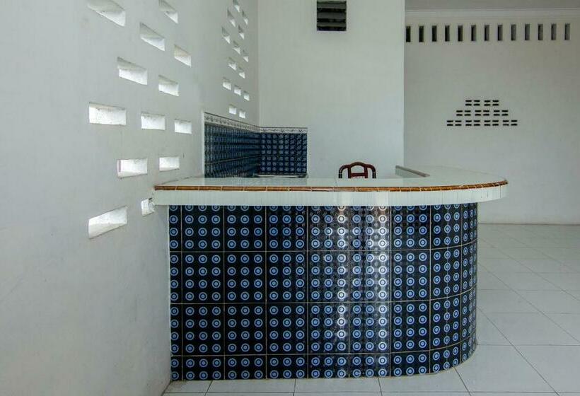 בית מלון כפרי Oyo 2069 Wisma Syariah Kampung Baru