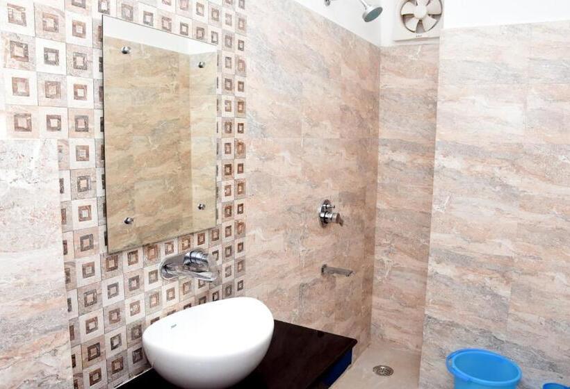 בית מלון כפרי Rajshree