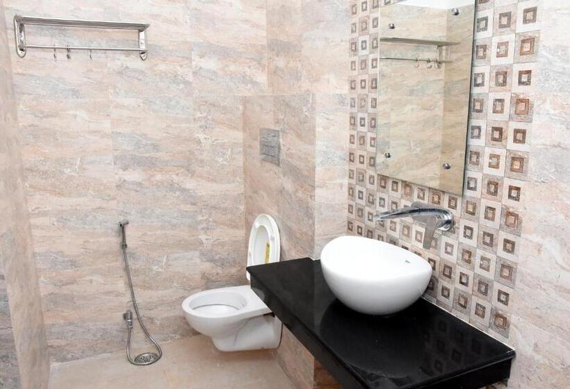 בית מלון כפרי Rajshree