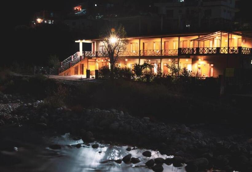 호텔 Shivadya Tirthan   Tirthan Valley