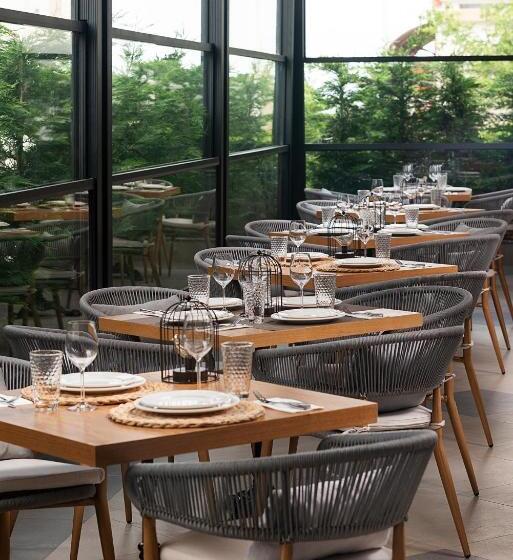 Отель Siena Premium Retreat