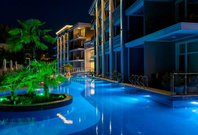 Отель Siena Premium Retreat