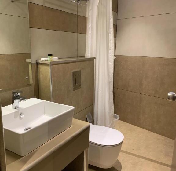 هتل Tea Garden Riverside