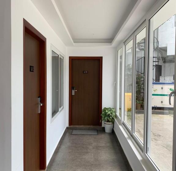 هتل Tea Garden Riverside