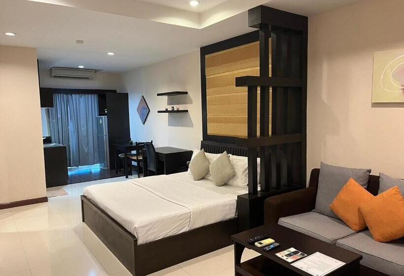 Eastpana Hotel 304 Prachinburi