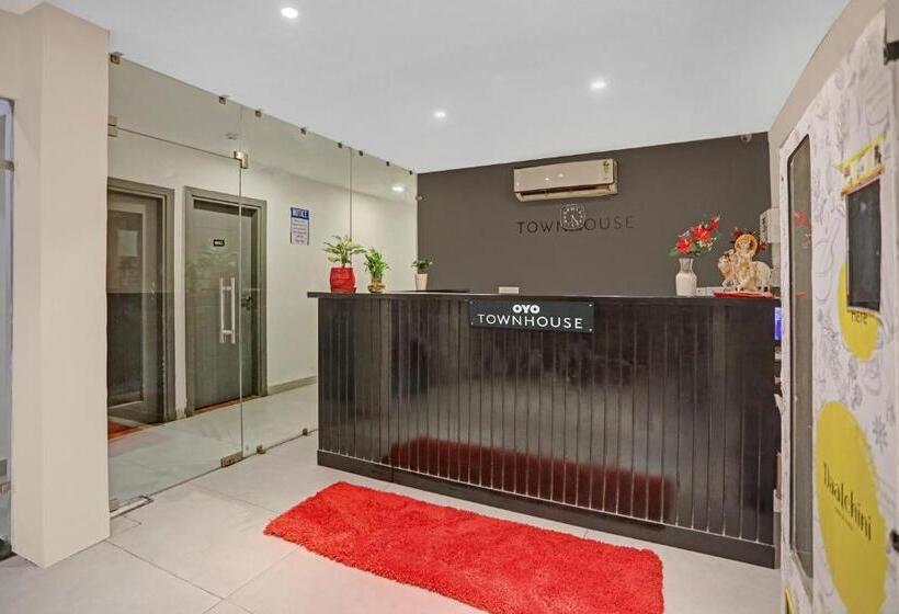 호텔 Townhouse 587 Sec 19